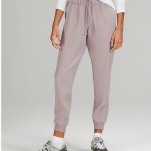 lululemon athletica Women's Joggers - Taupe